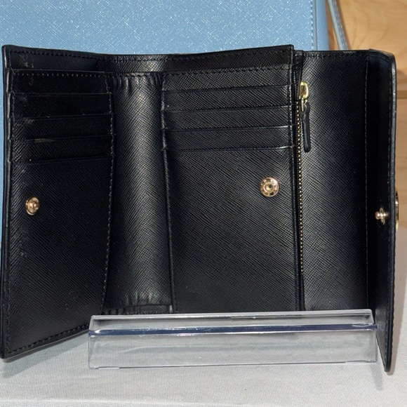 Tory Burch Black Saffiano Leather Trifold Wallet - Authentic - Picture 3 of 10